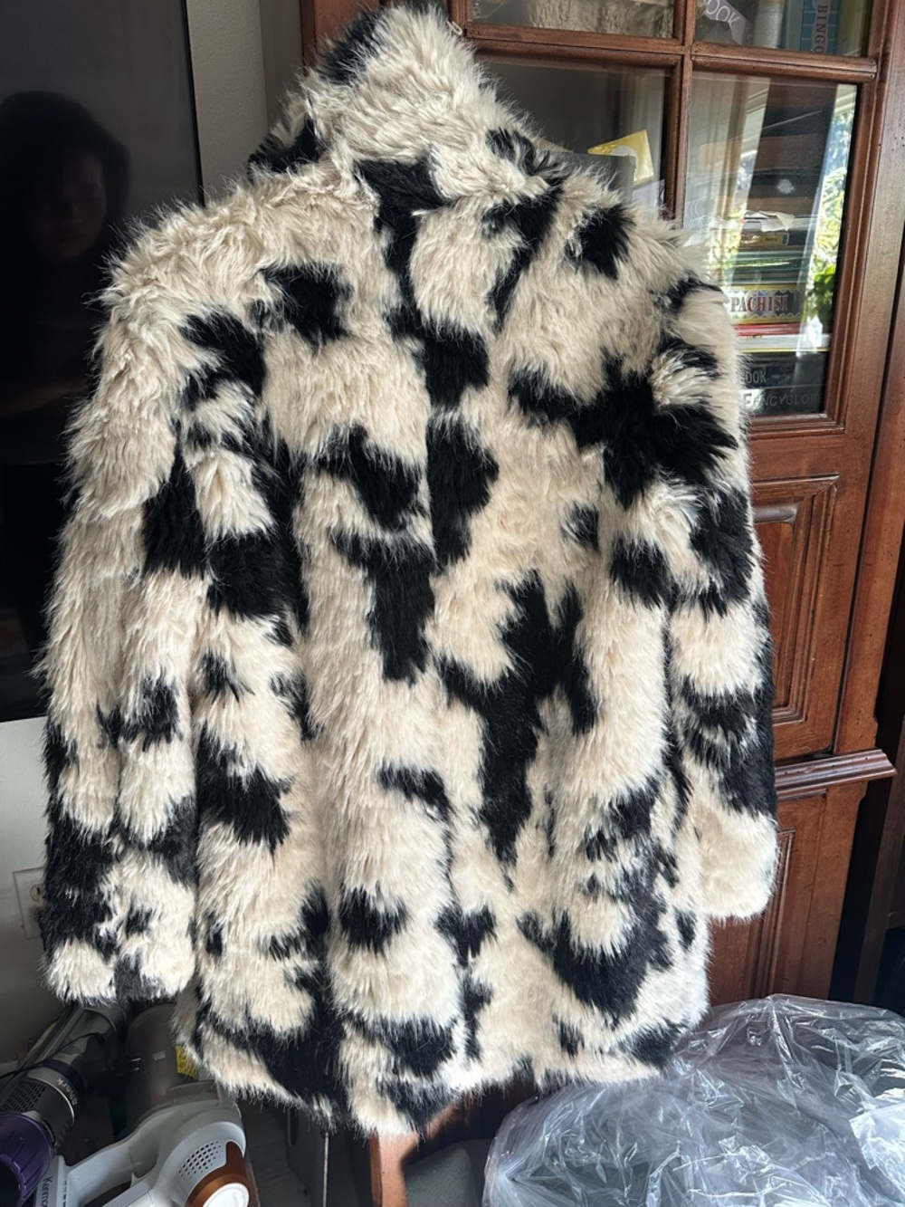 Free People Two-Tone Black & Cream Faux Fur Teddy Jacket - Picture 4 of 9